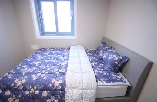 Pan-mal Casa | Mongsanpo High Beach Pension