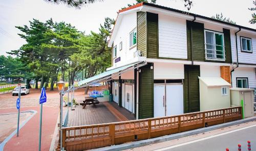Pan-mal Casa | Mongsanpohaebyeon Pension