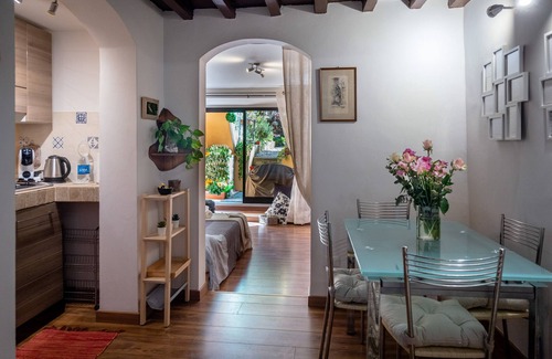 San Niccolo Apartamento | Monica apartment with garden at Ponte Vecchio