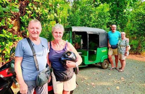 Udawalawa Hotel | Monkey Jungle Cottage