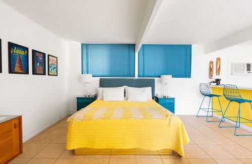 Desert Park Estates Hotel | Monkey Tree Hotel 5 by AvantStay | Stylish Hotel in Palm Springs w/ Pool!