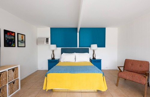 Desert Park Estates Hotel | Monkey Tree Hotel 6 by AvantStay | Stylish Hotel in Palm Springs w/ Pool!
