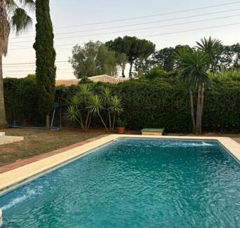Sanlúcar la Mayor Casa | MonKeys Apartments La Gloria Pool Sanlúcar la Mayor