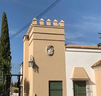 Sanlúcar la Mayor Casa | MonKeys Apartments La Gloria Pool Sanlúcar la Mayor