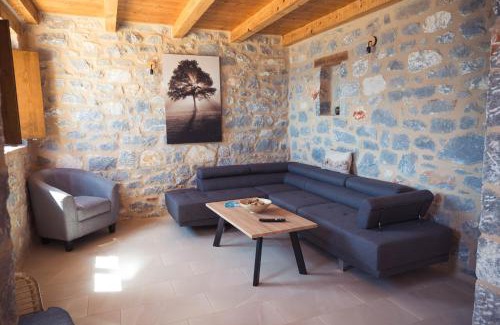 Omales Apartamento | Monodendri Suites
