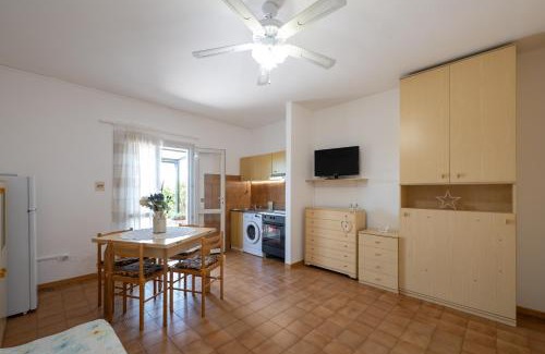 Montemarciano Apartamento | Monolocale ingresso indipendente con corte esclusiva