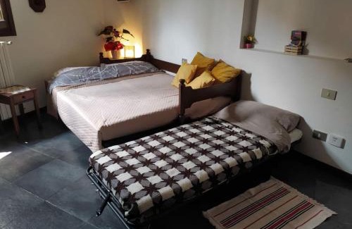 Precotto Apartamento | Monolocale piano alto luminoso pochi minuti metro rossa Milano