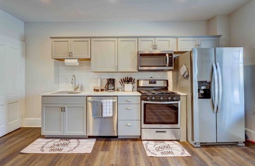 Stroudsburg Casa | Monroe22 · BrickStone Lodge-Boho Style home near Main St-B