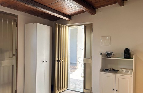 Granelli Villa | MonSant Holiday House 100 meters from the sea