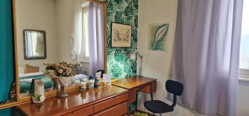 Perugia Cama Y Desayuno | Monstera room Vicino al centro