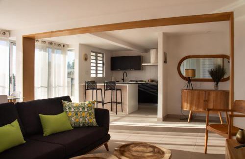 Mont Choisy Apartamento | Mont Choisy 2BR Private Rooftop and Plunge Pool