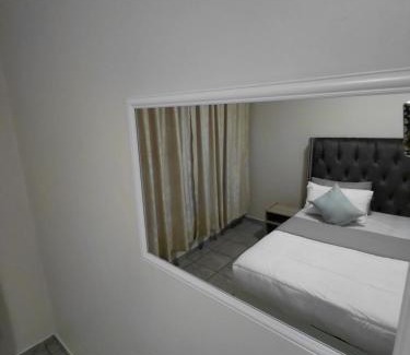 Newcastle Apartamento | Mont Pelaan 86