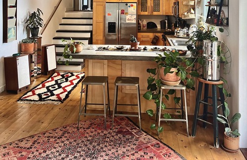 Fernwood Casa | Montaña de la Seta ~ Boho Artist Retreat Amidst the Salty Ocean Air + Mountains