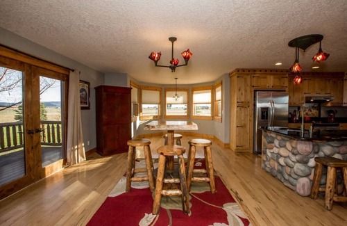Kalispell Casa | Montana Dreams Getaway - The Lodge