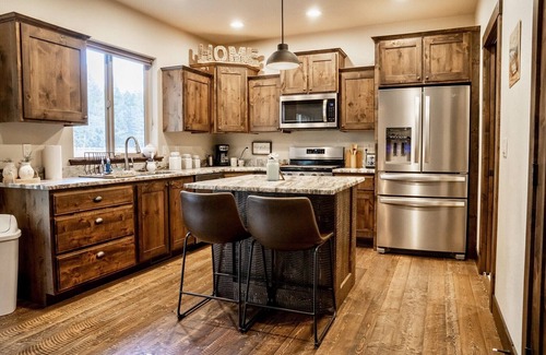 Kalispell Casa | Montana Dreams Retreat - luxury in the Glacier/ Whitefish area