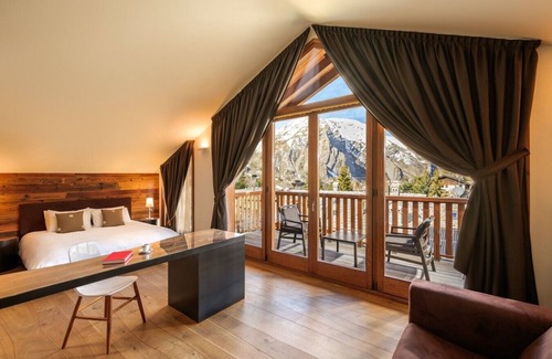 La Thuile Hotel | Montana Lodge & Spa, by R Collection Hotels