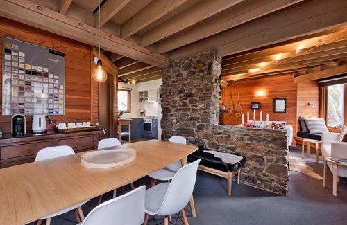 Dinner Plain Casa | Montane