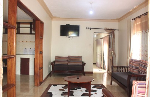 Fort Portal Hotel | Montane Safaris Hotel
