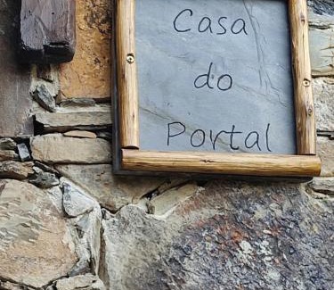 Lousa Casa | Montanhas do Xisto - Casa do Portal