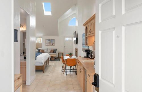 Half Moon Bay Casa | Montara Penthouse Elevated Comfort Above Downtown Half Moon Bay
