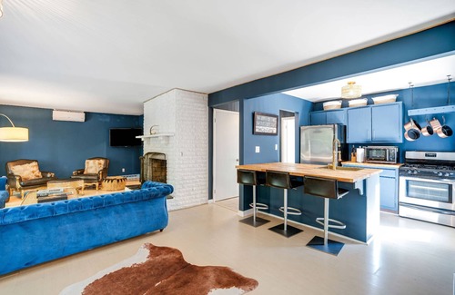 Montauk Casa | Montauk Beach House w Gunite Pool Around corner from Gurneys Seawater Spa