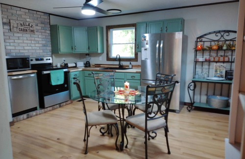 Licking Casa | Montauk Oasis-1mi to Montauk State Park with Hot Tub