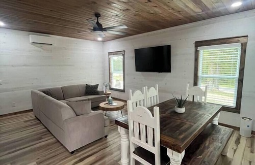 Hartshorn Casa | Montauk State Park Trout Cabin