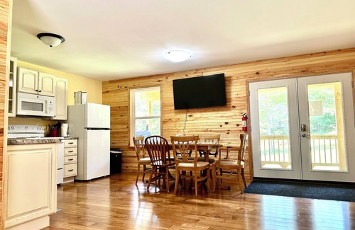 Hartshorn Cabina | Montauk Valley Cabins, Montauk Valley Cabins-2 Miles From Montauk State Park