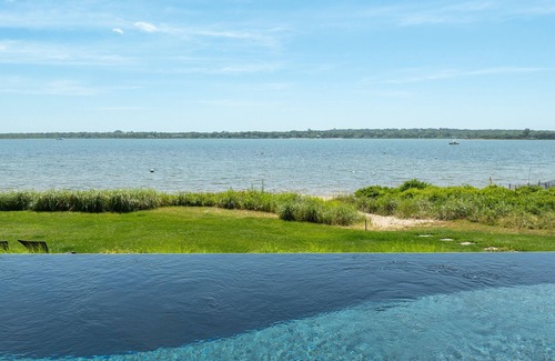 Montauk Casa | Montauk Waterfront Home: 125' Private Beach, Lake Views, Infinity Pool & Sunsets