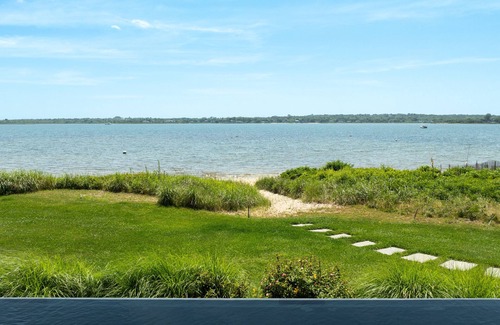 Montauk Casa | Montauk Waterfront Home: 125' Private Beach, Lake Views, Infinity Pool & Sunsets