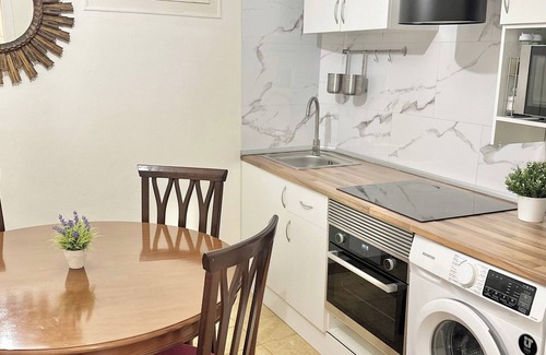 Montblanc Casa | Montblanc - Sleeps 4 - Parking - City Centre