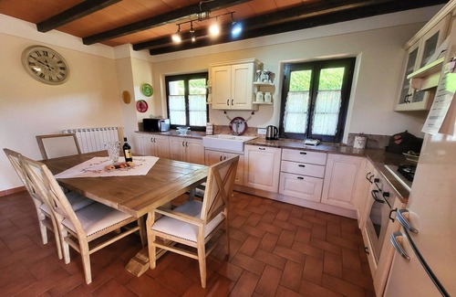 Castiglione di Garfagnana Villa | Montepigoli, piscina privada, vistas, a pie de restaurantes / pueblo, WIFI!