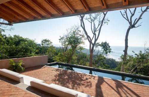 Santa María Tonameca Villa | Monte LaLaLa - Eco Lodge in Mermejita