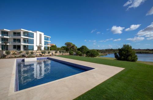 Vila Nova De Cacela Apartamento | Monte Rei 3 bed Penthouse Apt