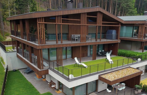 Perca Apartamento | Monte Sole Suite, South Tyrol (with garden and sauna)