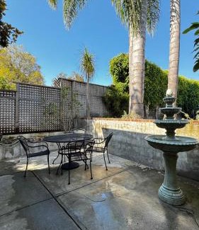 Coast Village Cabina | Montecito Cottage