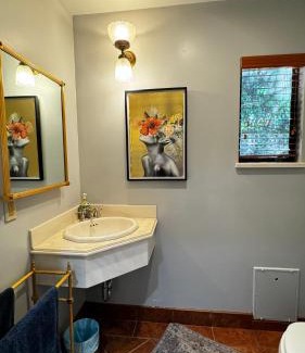 Coast Village Cabina | Montecito Cottage