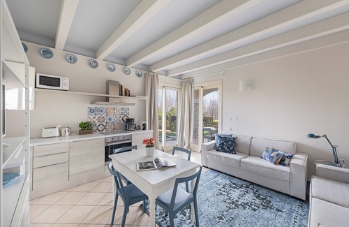 Manerba del Garda Apartamento | Montecolo Resort F2 by Wonderful Italy