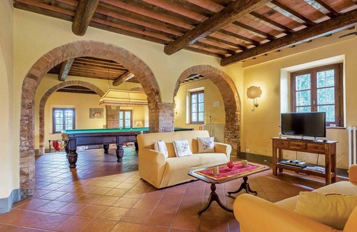 Peccioli Casa | Montefalconi
