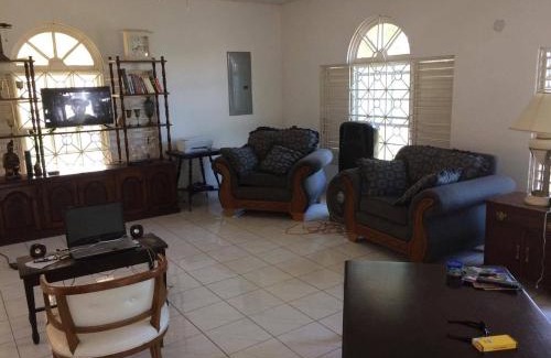 Mango Walk Casa | Montego Bay Guesthouse