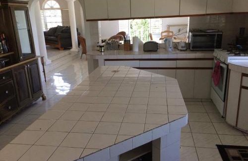 Mango Walk Casa | Montego Bay Guesthouse