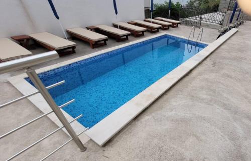 Susanj Apartamento | Montenegro Apartments Phoenix With Pool