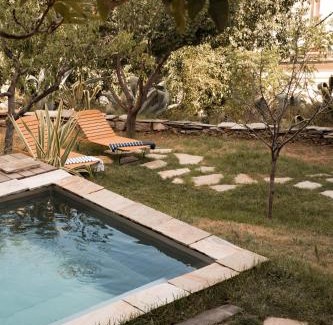 Bastia Apartamento | MONTERA Appartement Centre-ville avec piscine chauffée et jardin