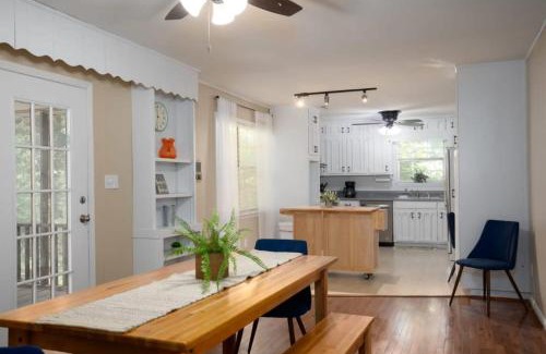 New Castle Casa | Monterey Drive Maison