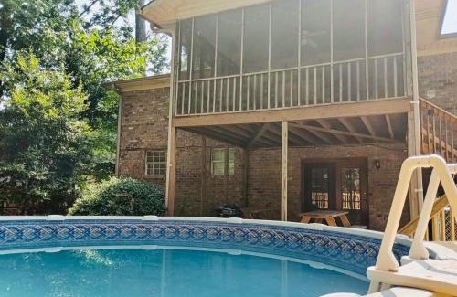 New Castle Casa | Monterey Drive Maison