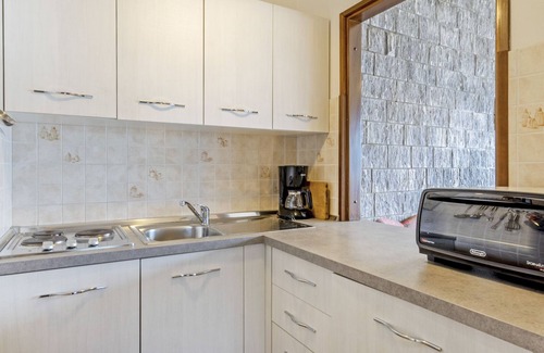 Porto Valtravaglia Apartamento | Montesole by Interhome
