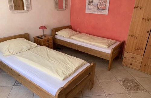 Denkendorf Apartamento | Monteuerzimmer - Haus am Limes bei Ingolstadt