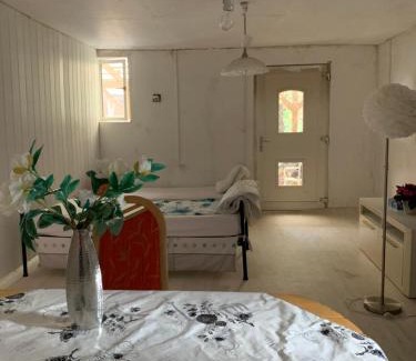 Erkeln Apartamento | Monteur Ferienwohnung in Brakel