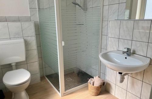 Oberhausen-Rheinhausen Casa | Monteur- und Arbeiterunterkunft Adlerstraße