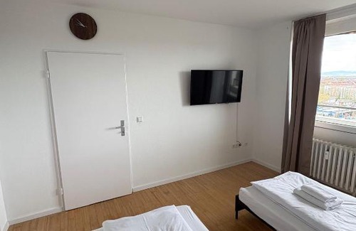 Ludwigshafen-Friesenheim Apartamento | Monteurs Wohnung über den Dächern der Stadt